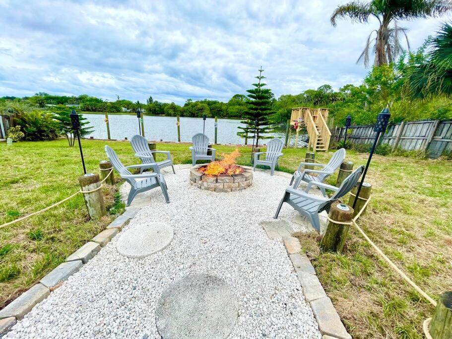 Merrit Island Waterfront House Lots Of Parking Villa Merritt Island Exterior foto
